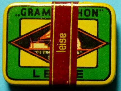Grammophon leise, mit geöffneter Bauchbinde "leise", ein Drittel gefüllt